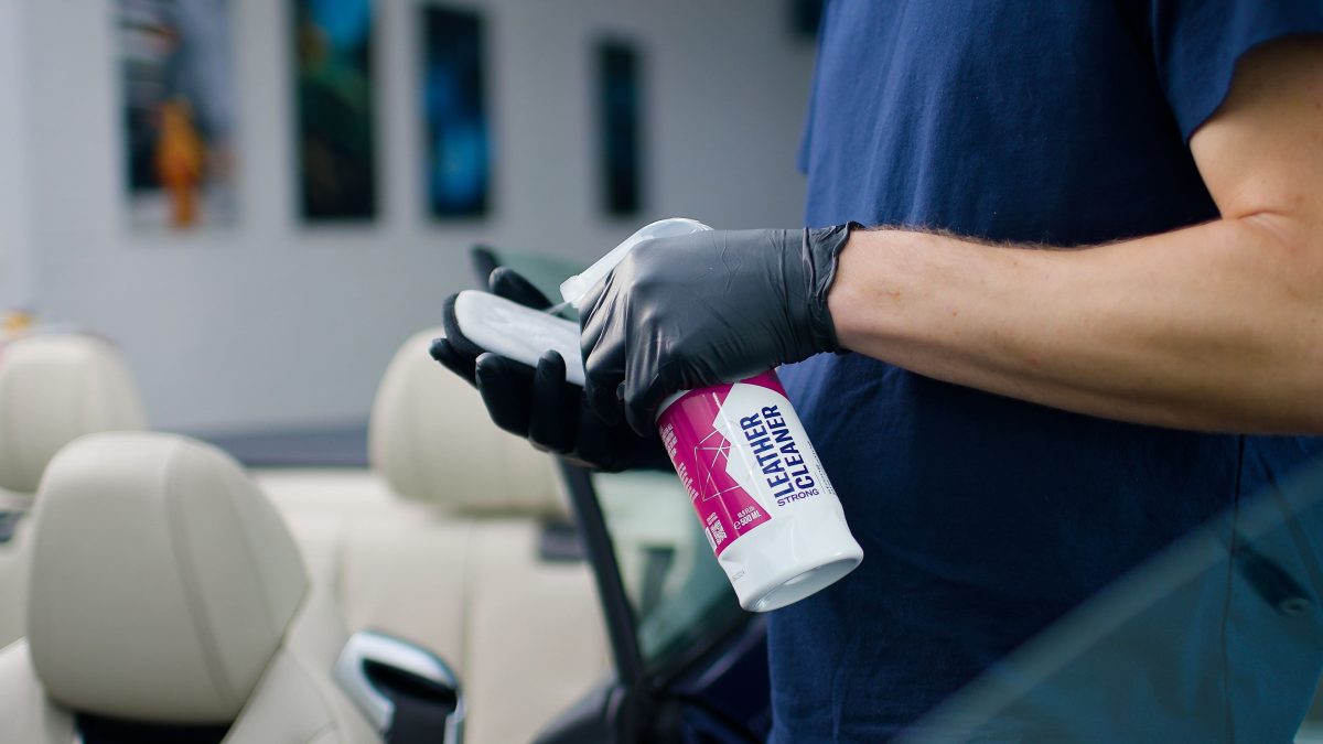 Gyeon Q2M LeatherCleaner Strong - 03
